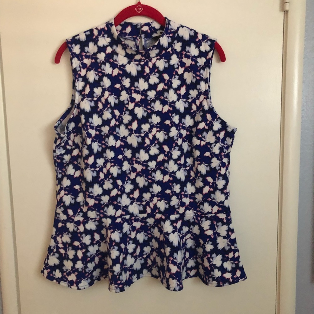 NWT Banana Republic Factory peplum top